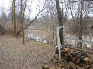103 Evans Ct APT 3D, Sheboygan Falls, WI 53085