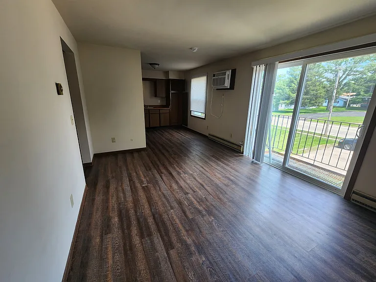 620 S Main St #E — Photo 6