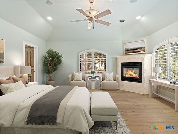 4th image of 554 Lakeview Blvd