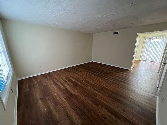 2nd image of 2992 Spruce Cir