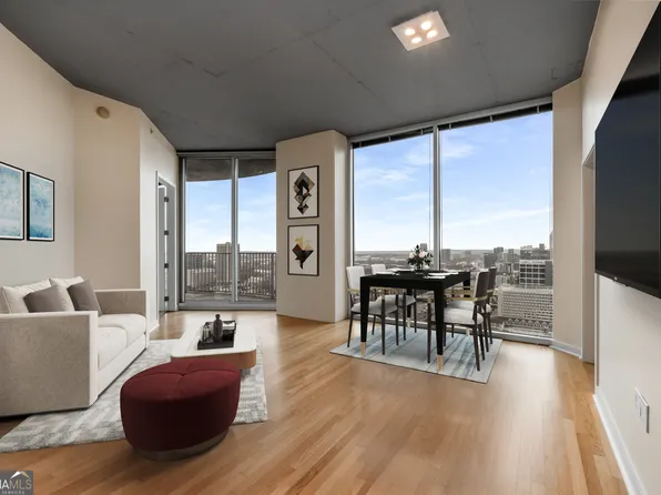 400 W Peachtree St NW Unit 3204, Atlanta, GA 30308