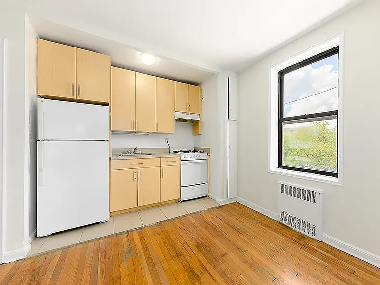 35-65 86th St #2D — Photo 3