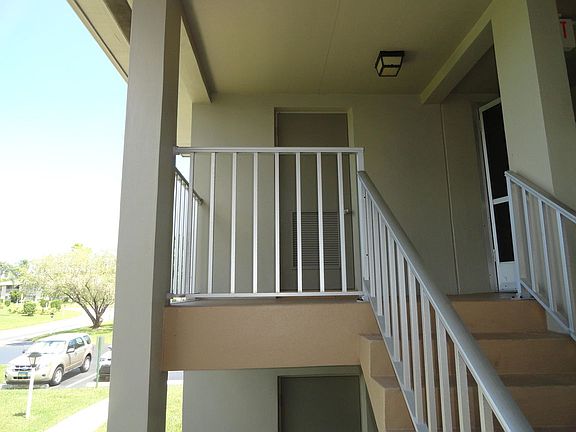 5th image of 13 Lake Vista Trl APT 207