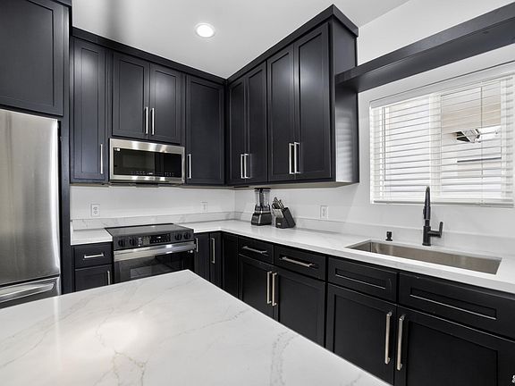 5th image of 4682 E Ortega St