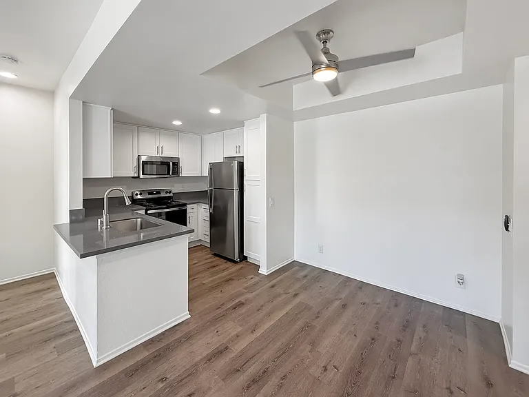 River Front Condominiums — Photo 34