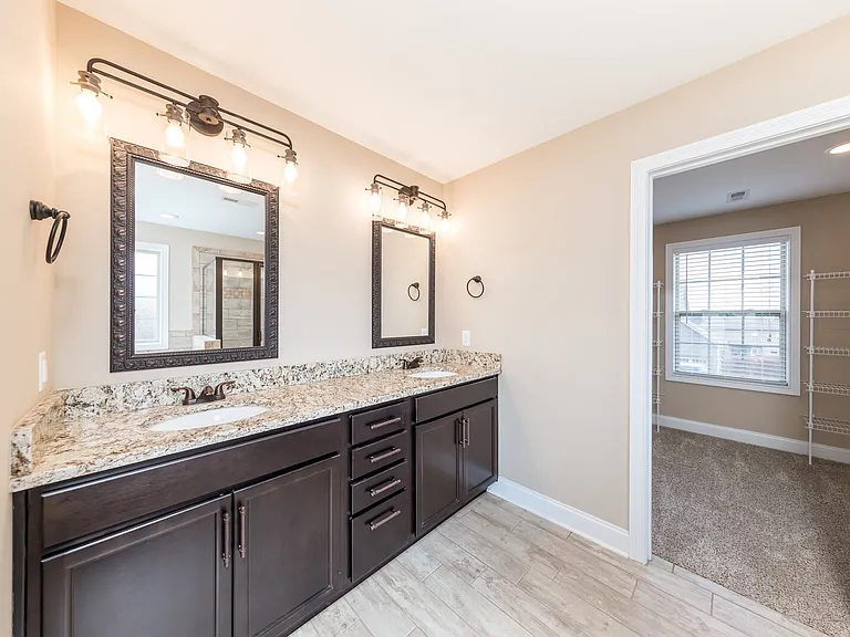 120 Overcrest Ct — Photo 39