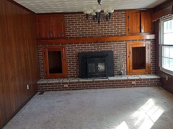 4th image of 920 Keller Ln