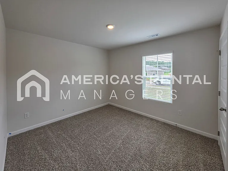 108 Jonboy Ave — Photo 9