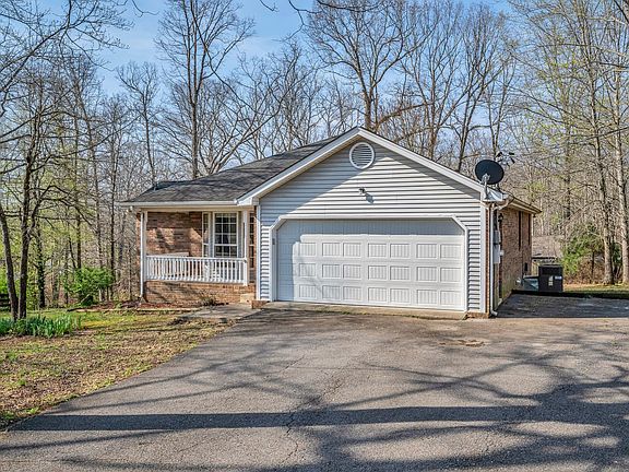 2nd image of 2034 Wolfe Rd