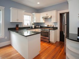 52 Holyoke Rd, Somerville, MA