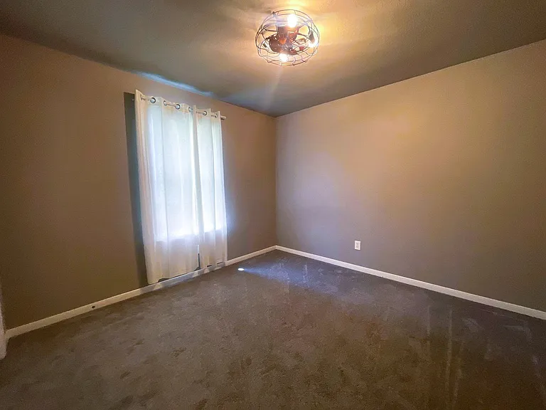 1410 Danby Heath Ln — Photo 7