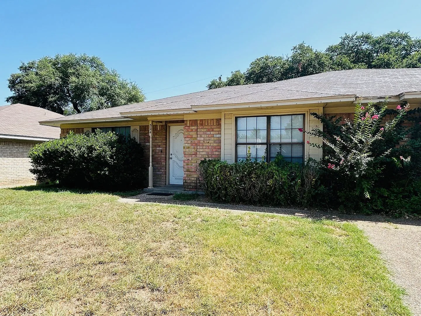 324 Mill Creek Circle — Photo 1