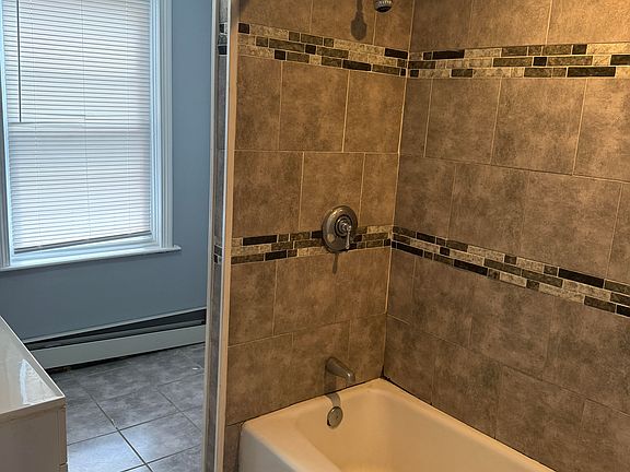 3rd image of 111 Jewett St APT 1