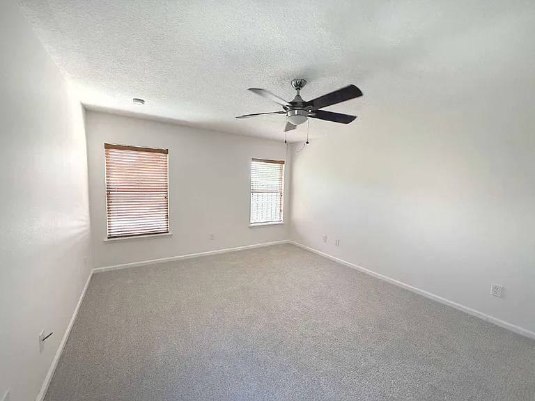 436 Bostwick Cir — Photo 17
