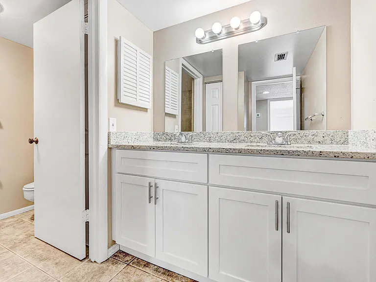 2111 Vista Oaks Cir NE — Photo 35