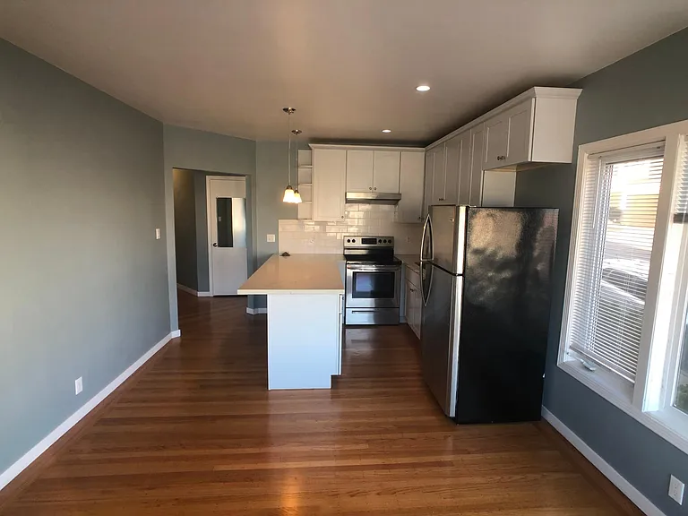 3 Anzavista Ave — Photo 8