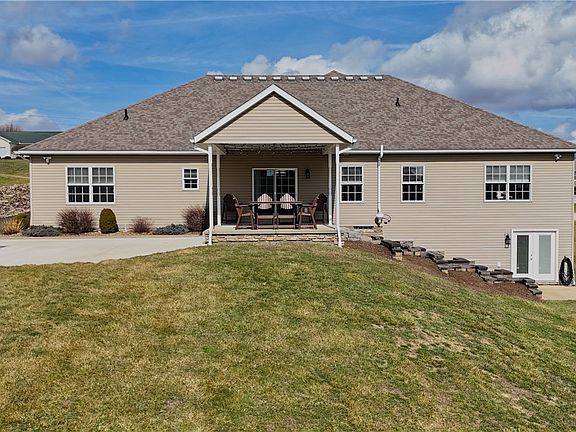 3rd image of 49235 Hickman Rd