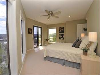 4th image of 1225 Martin Dr