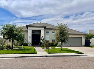 7604 Patricia Highsmith Dr, Laredo, TX 78041