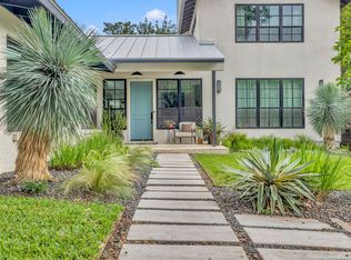 271 Forrest Hill Dr, San Antonio, TX 78209