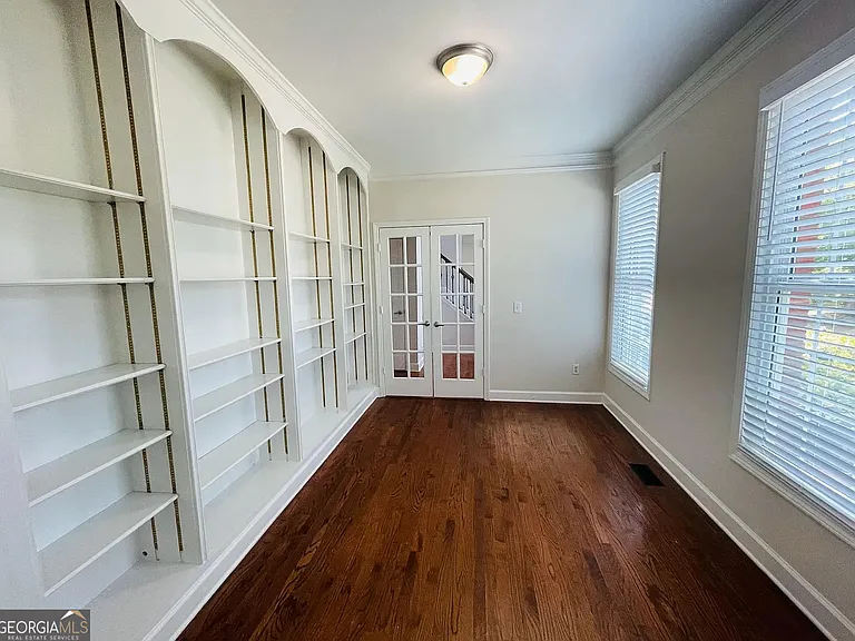 10995 Kimball Crest Dr — Photo 11