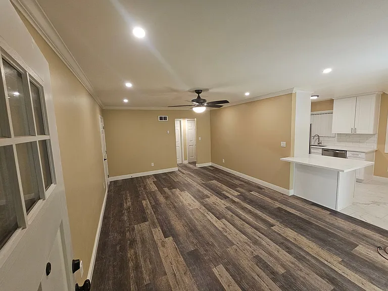 1403 Hermes Ave #C — Photo 8