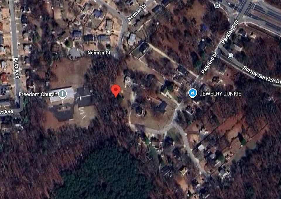 2nd image of 2916 Norman Dr