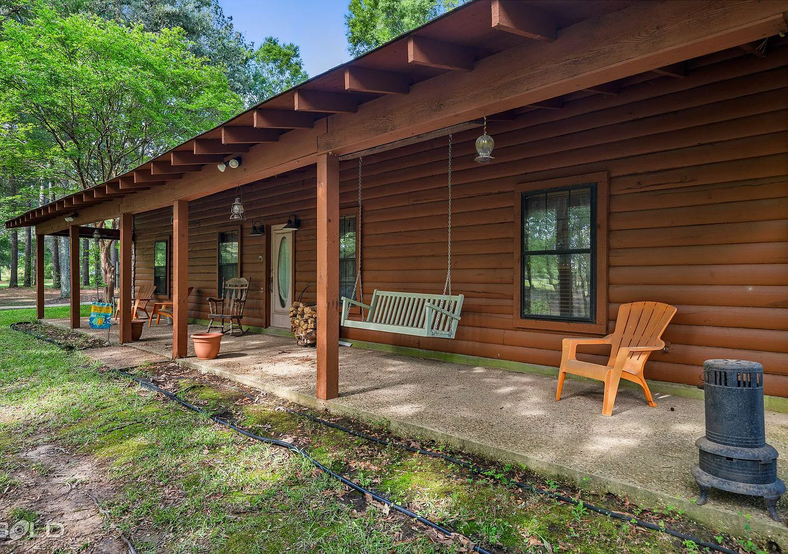 3 bed, 1962 sqft, $2,600 — Photo 3