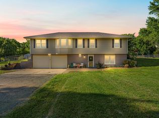 550 NW 58th St, Topeka, KS 66617