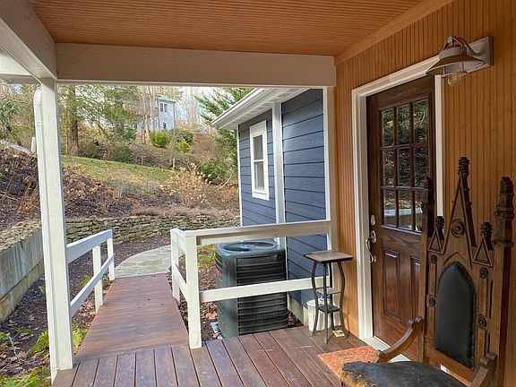 Covered porch with entryway.