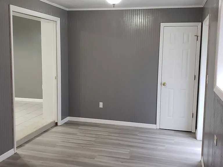 2302 Hutchinson Ave — Photo 13
