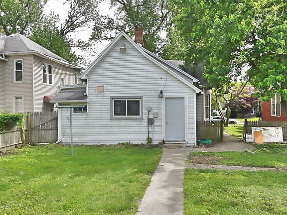 2nd image of 1412 Edgar Ave
