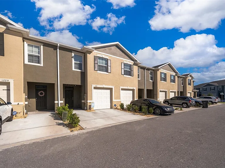 1225 Yellow Finch Dr — Photo 15