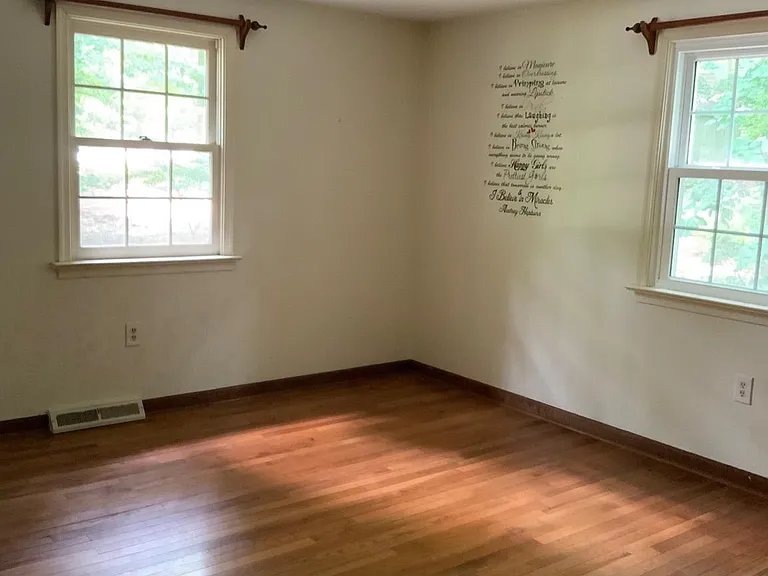 413 Fruit Farm Rd — Photo 32