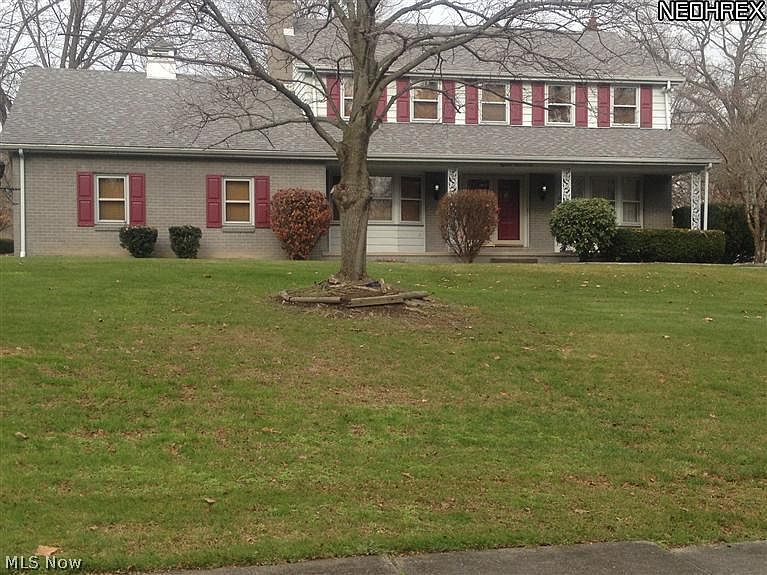 1st image of 1806 Lakeside Dr