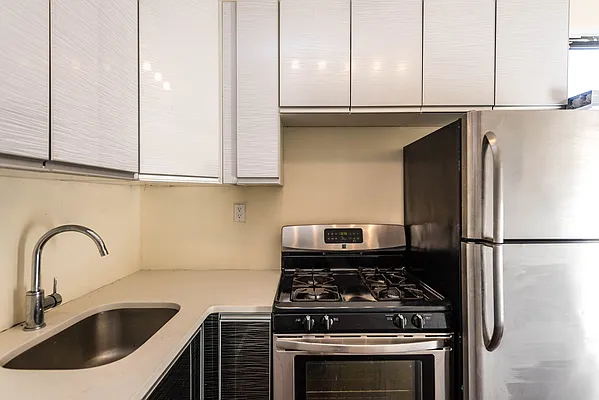 Rented by Nooklyn NYC LLC | media 28