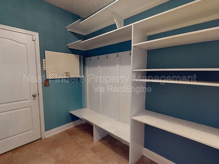 2588 Cody Dr — Photo 22