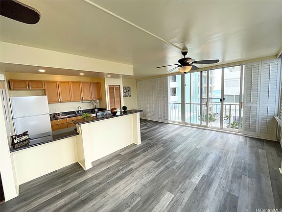 3rd image of 2801 Coconut Ave APT 3H