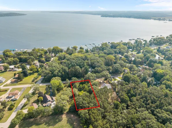 2 Nelson Rd, Princeton, WI 54968