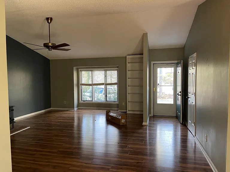 809 Hilltop Cir #HOUSE — Photo 9