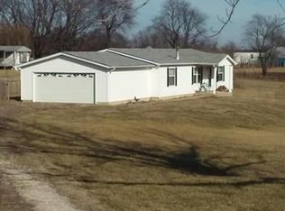 151 Dwiggins Rd, Elsberry, MO 63343