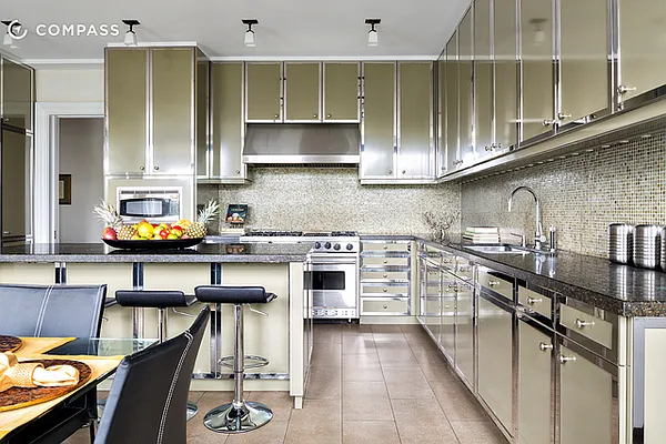 Sold by Compass | media 30