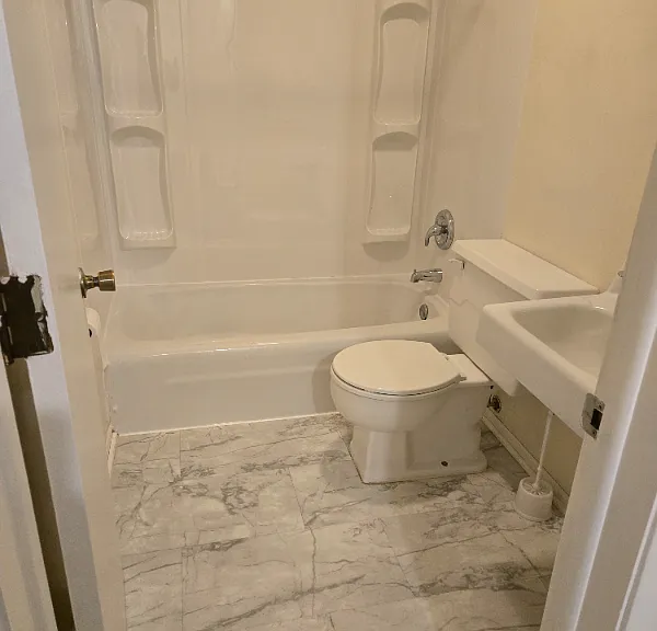 513 N Oak Ave #1/2 — Photo 17