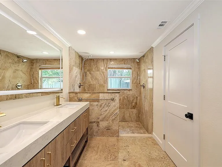 1203 Lyric Ln — Photo 16