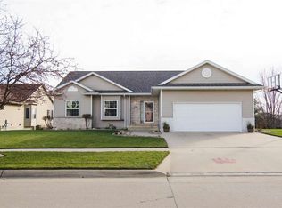1726 Erik Rd, Cedar Falls, IA 50613
