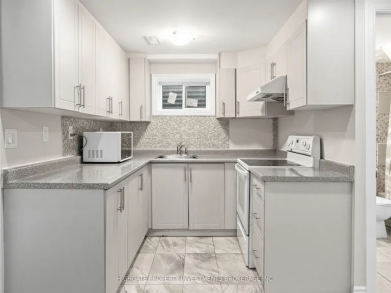 36 Reigate Ave #BASEMENT — Photo 8