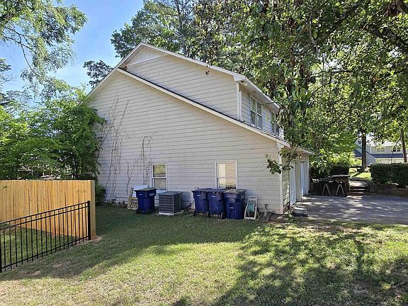 3rd image of 1028 Caribbean Cir