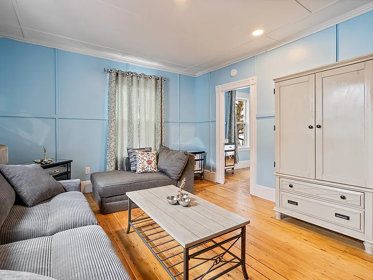 8 Weston St #2 — Photo 19