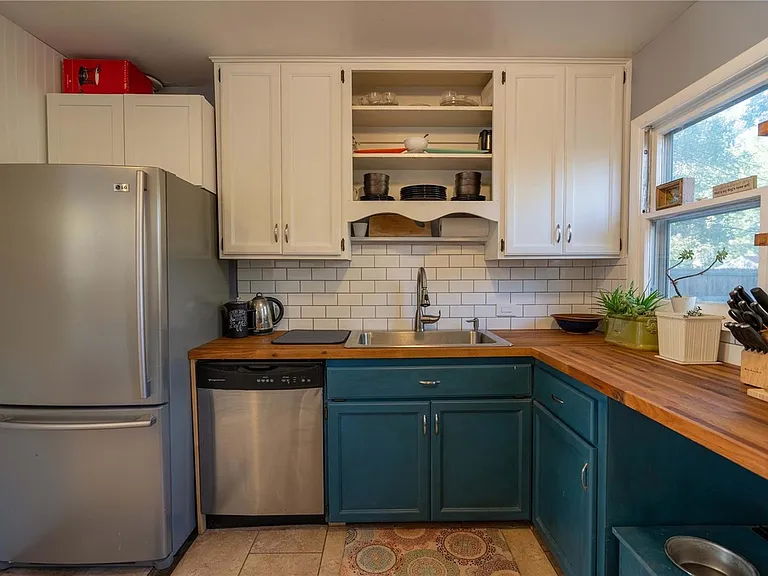 2110 S Hooker Way — Photo 10
