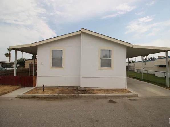 101 Cinnamon Ln, Bakersfield, CA 93308